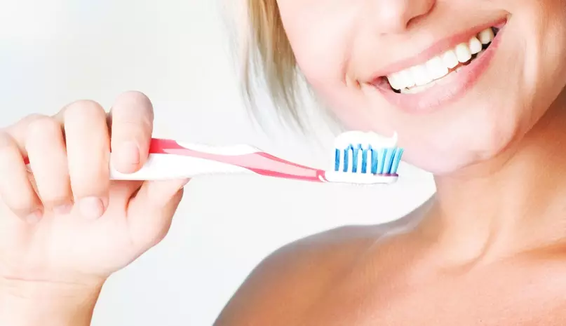 5 mitos más comunes sobre la salud de los dientes. 35526_3