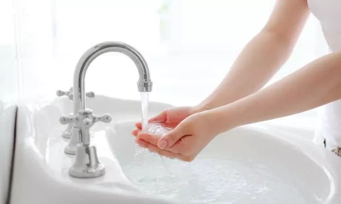 Pourquoi ne peut pas être lavé avec de l'eau du robinet 35984_2