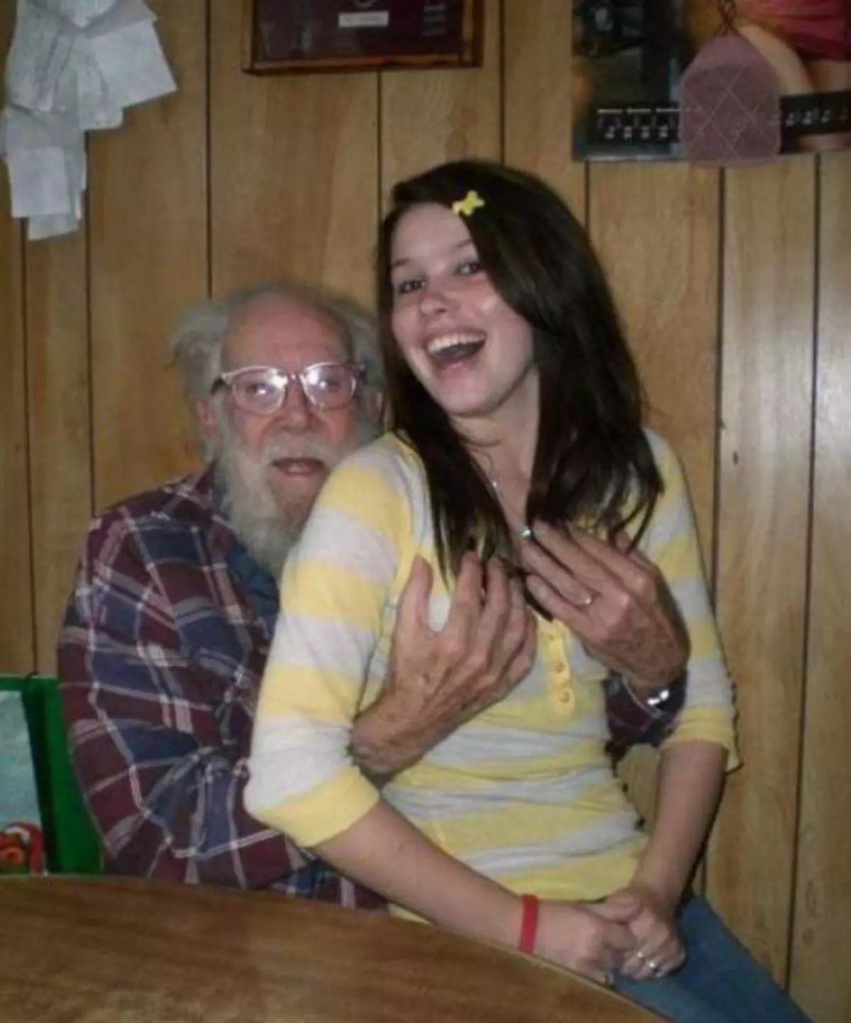 Litle young girl whit old man fucking