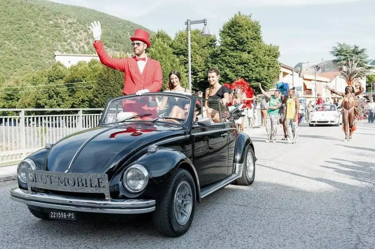 Kažu to ružno! Parada ružnih ljudi u Italiji