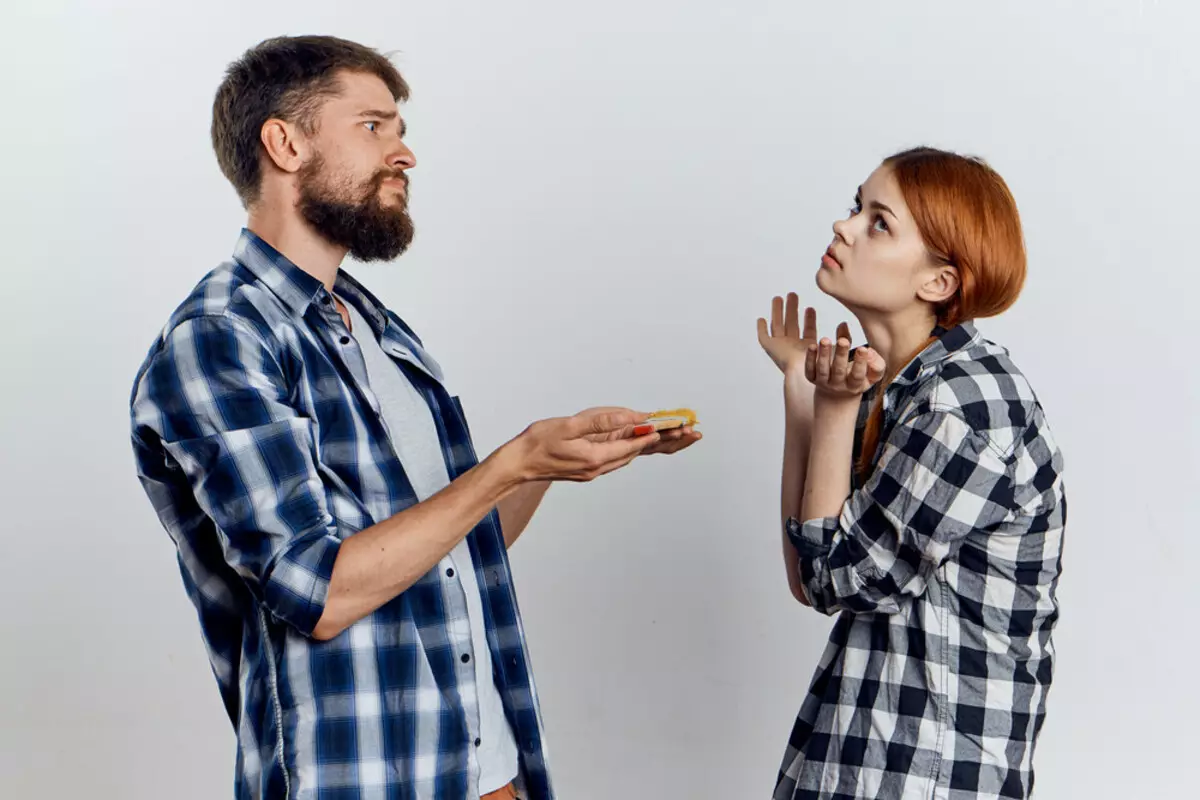 Hoe om te lewe met 'n soldaat wat nie die woorde van liefde ken nie