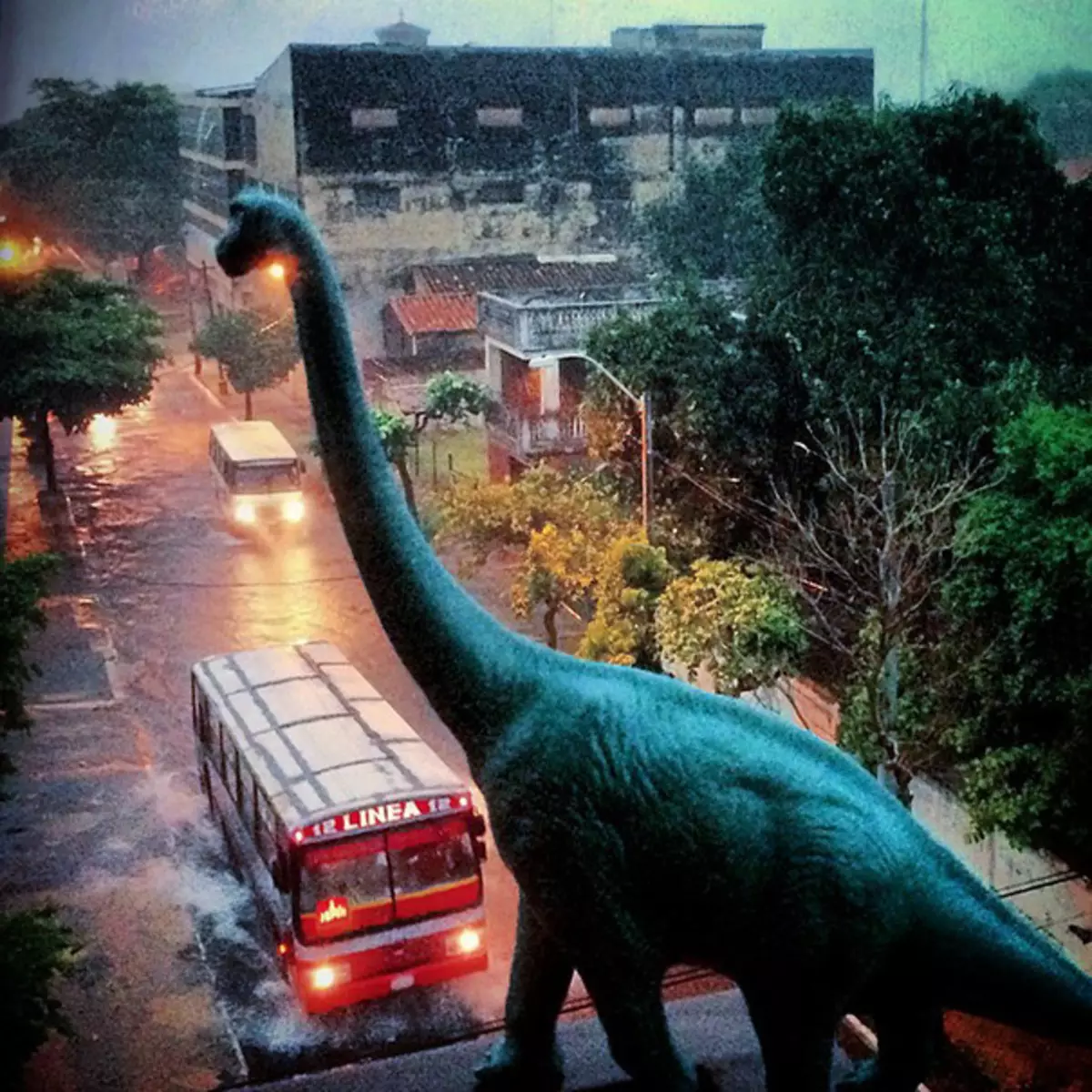 Travel-Photography-Dinosaur-Toys-Dinodinaseries-Jorge-Sa_011