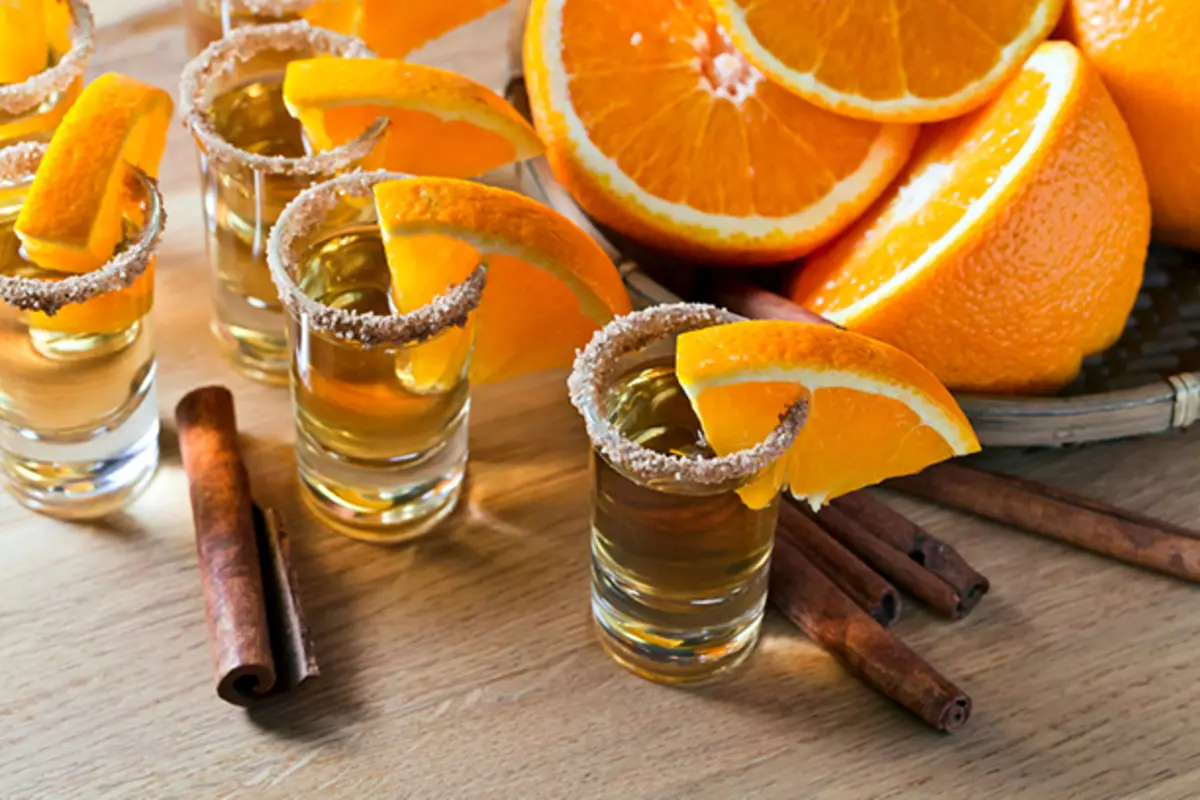 10 strong and hot: Recipes of the best drinks for December 38500_9