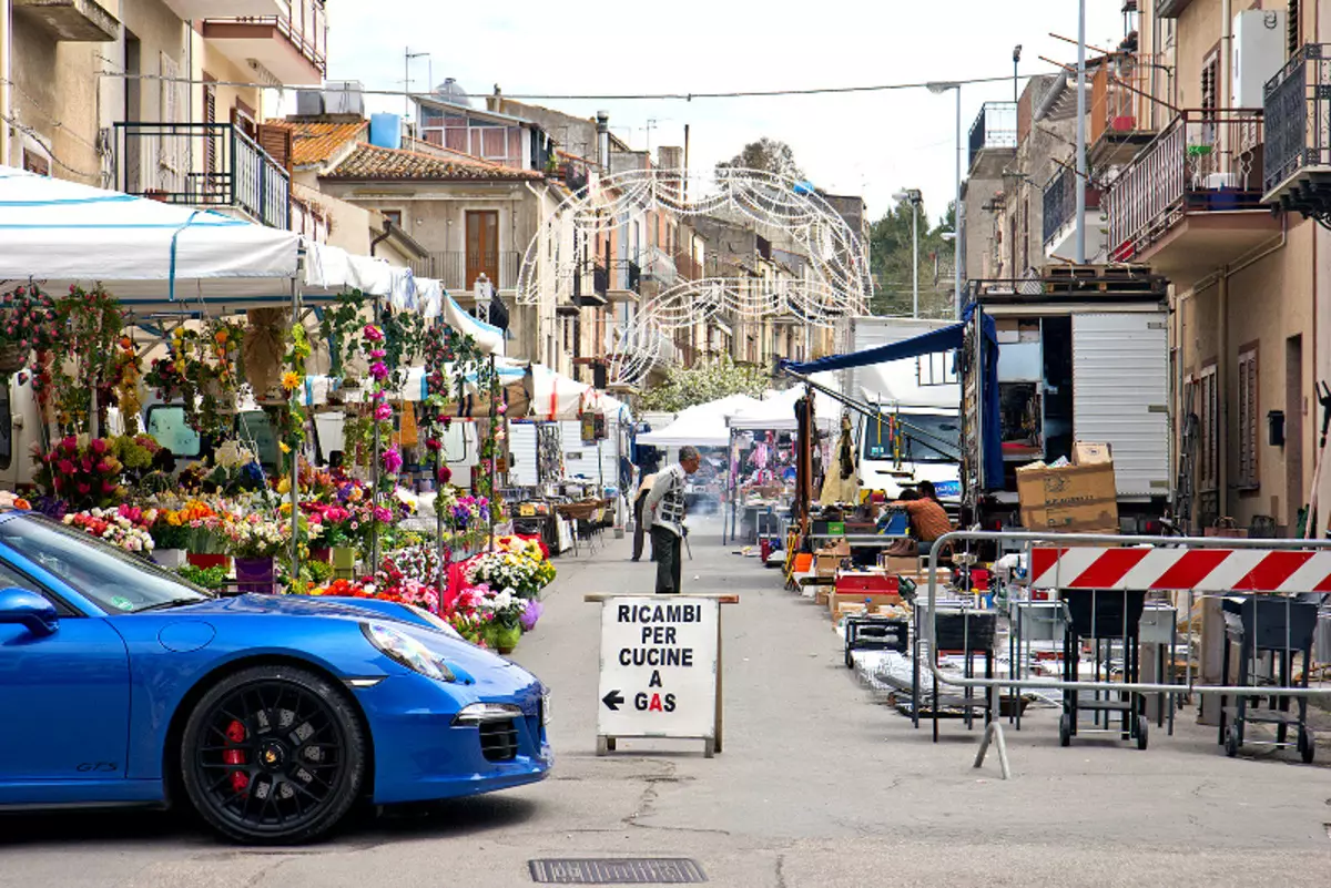 5 Ideat għall-ivvjaġġar minn ġurnalisti tal-karozzi 38530_2