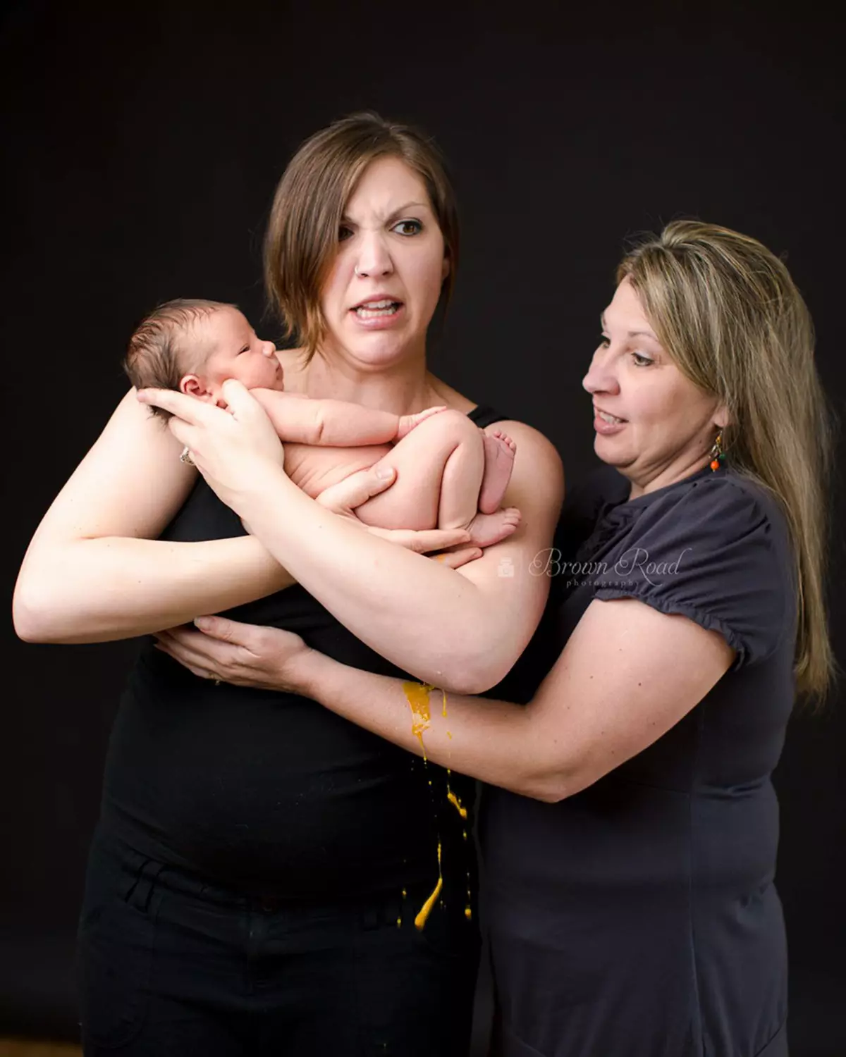 Newborn-Baby-Photoshoot-Fail-12__880