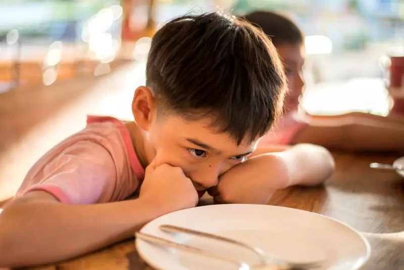 科学者：飢餓の子孫は過剰な重みのセットに移行しました