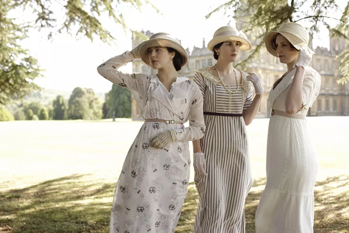 Utilizare-Downton-Costume-20140220-001