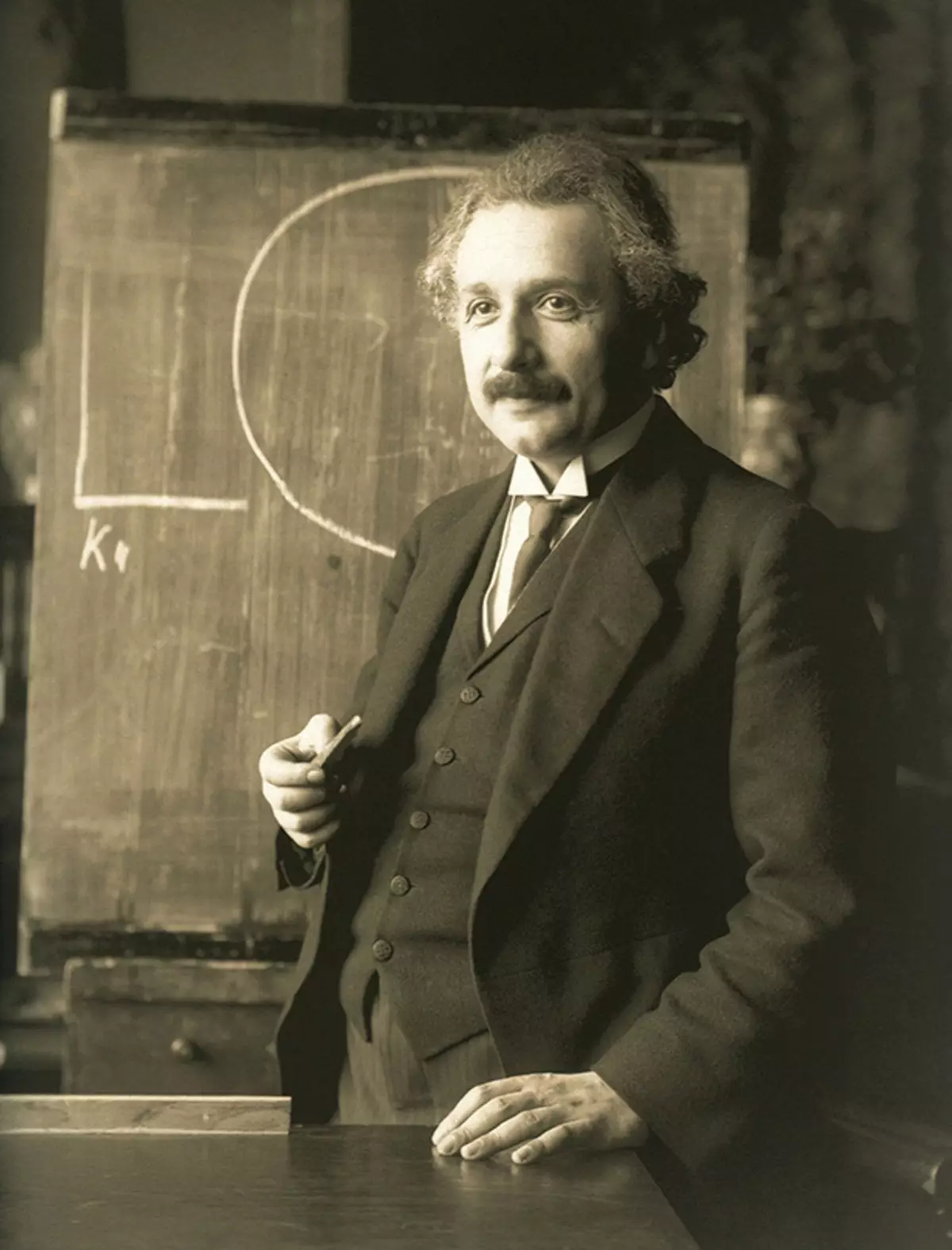 Einstein ס מאַרך און פּעניס נאַפּאָלעאָן: אַדווענטורעס פון די באַרימט דיסאָרדערס