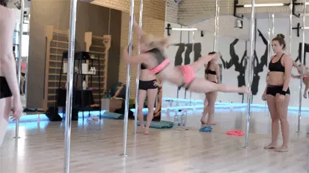 13 faktov o Pole-Dance, ktoré si zamiešte so striptízom kvôli pólu 39628_4