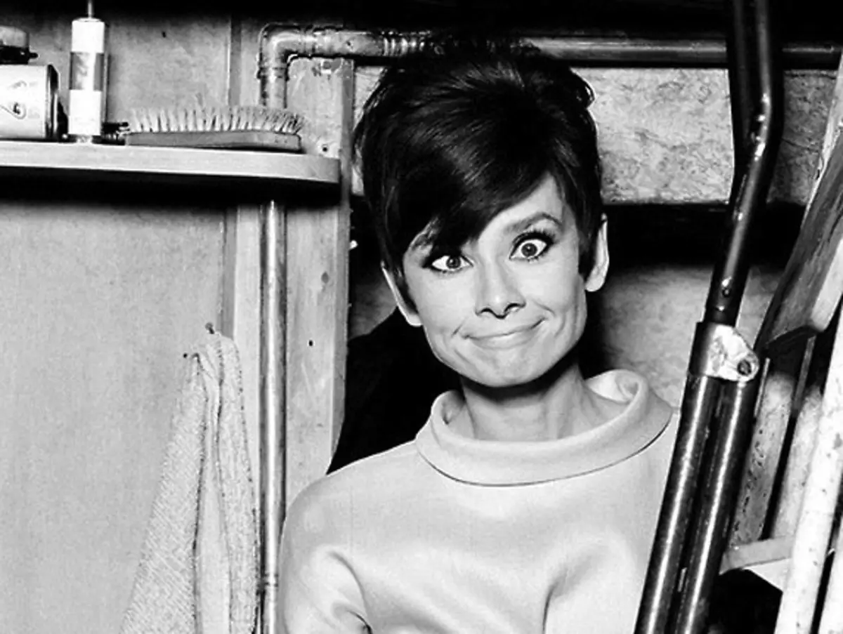 U-Audrey Hepburn: I-Heredifary Barness, eyaba isithonjana sesitayela nenkanyezi ye-cinema 40075_8