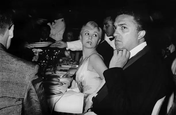 Ho amoheloa ka har'a mokete oa lifilimi tsa Cannes, 1957