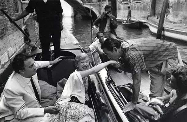 Leis an aisteoir Anthony Quinn sa Venice, 1955