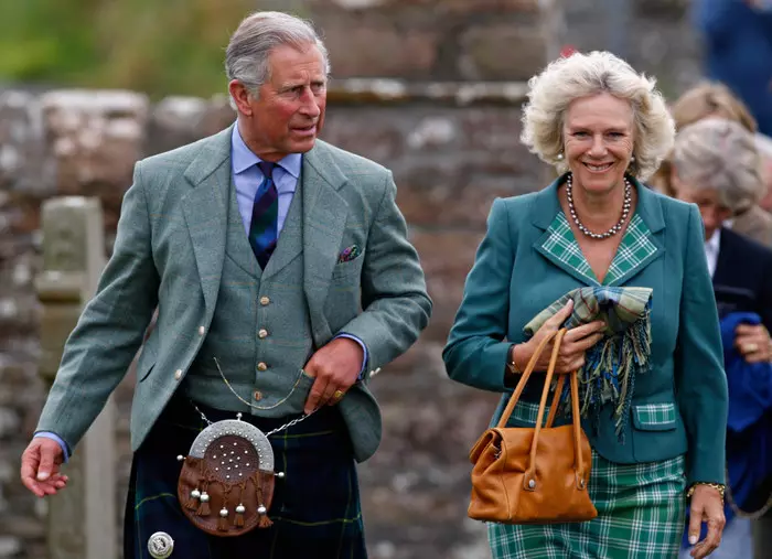 Camilla Parker Bowls: Kā atteikties princis divreiz un kļūt par līgavu Anglijas karalienē 40235_3