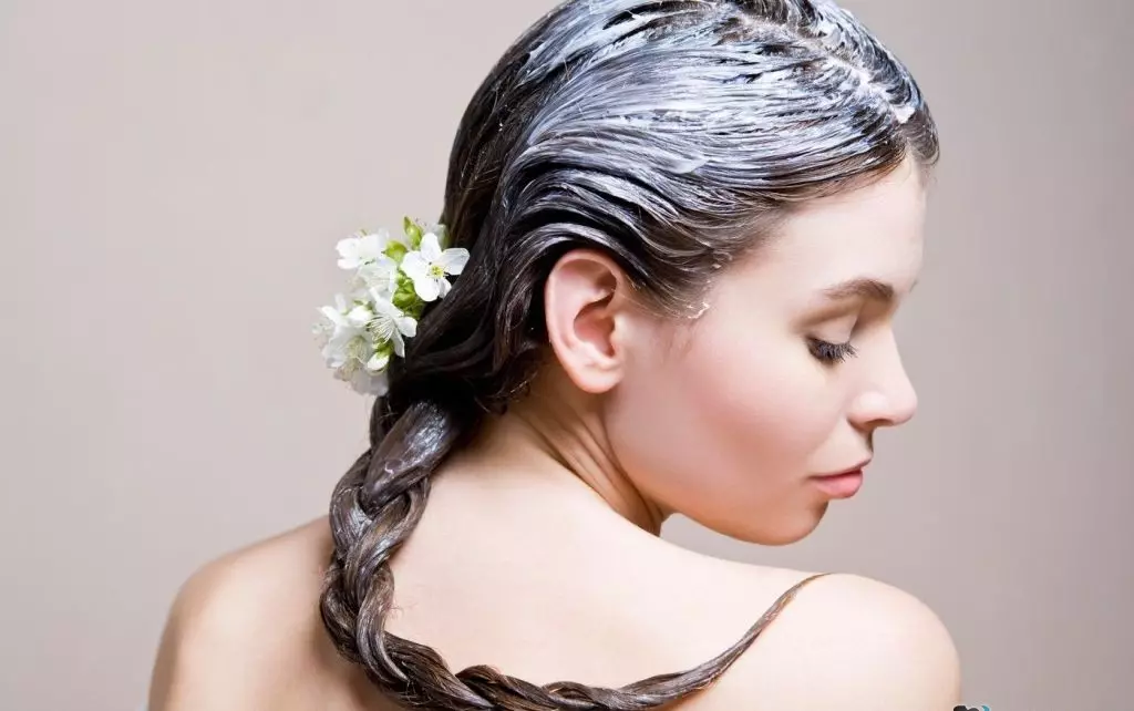 Suero de cabello casero: 5 métodos que vale la pena intentarlo 40959_1